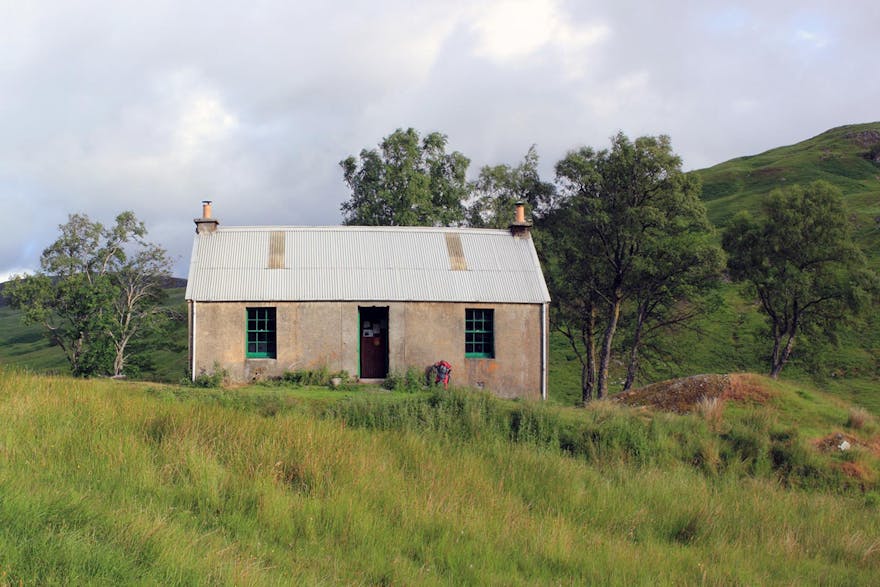 Staoineag Bothy, walk in from Corrour Station